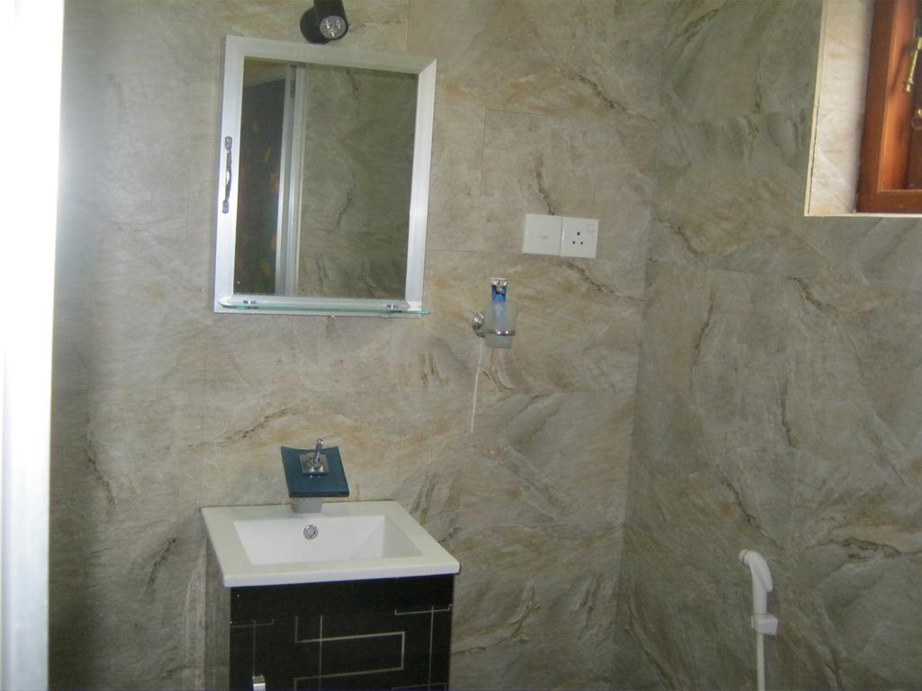 Aurora - Negombo Budget Hostel Δωμάτιο φωτογραφία
